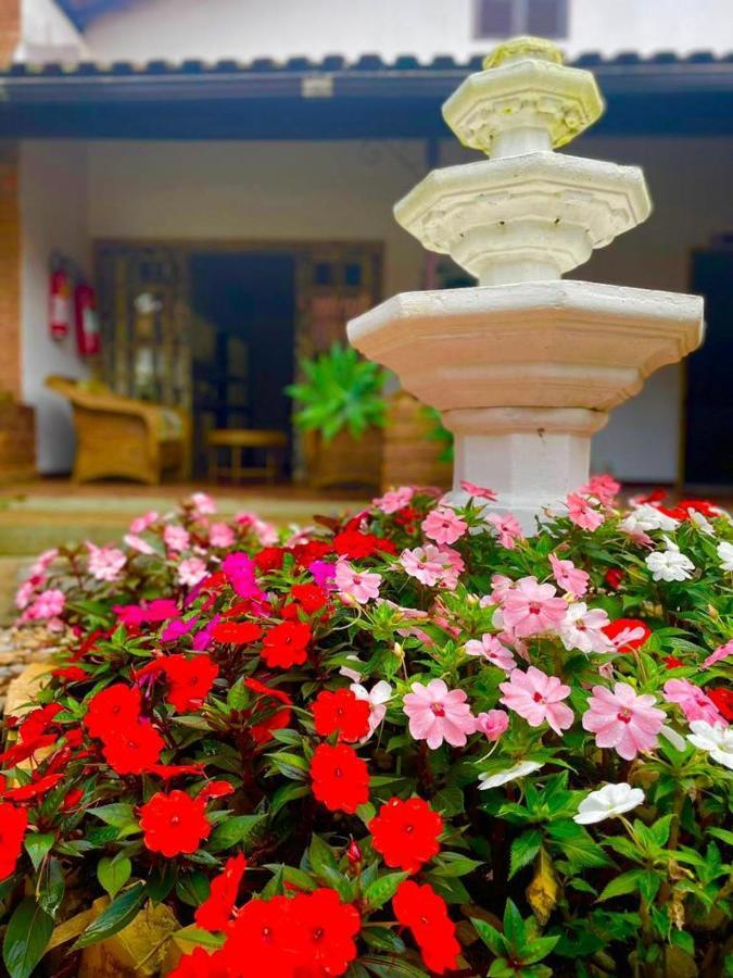 Hotel Bertell Penedo  Zewnętrze zdjęcie